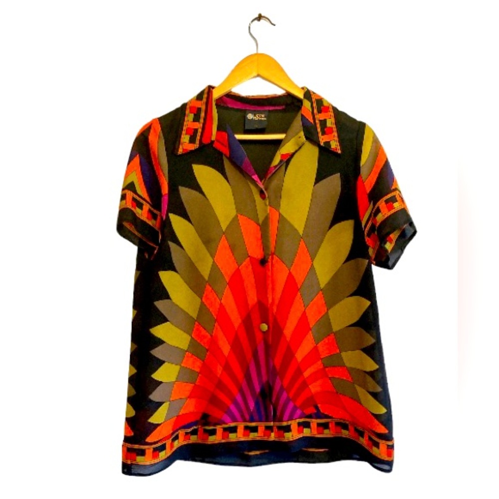 YOUR SIXTH SENSE Button Up Blouse